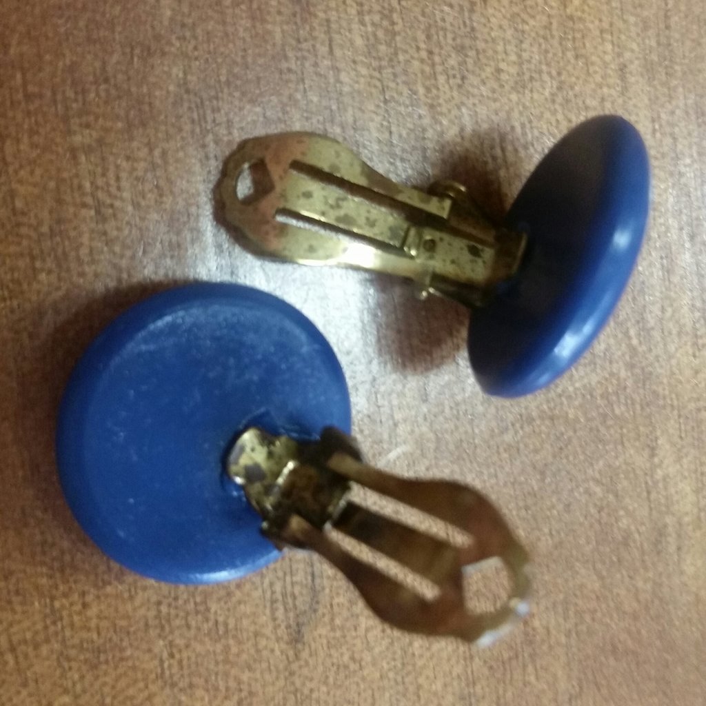 Retro smycke bijouteri örhänge 5 st clips knappar i plast olika färger (G)