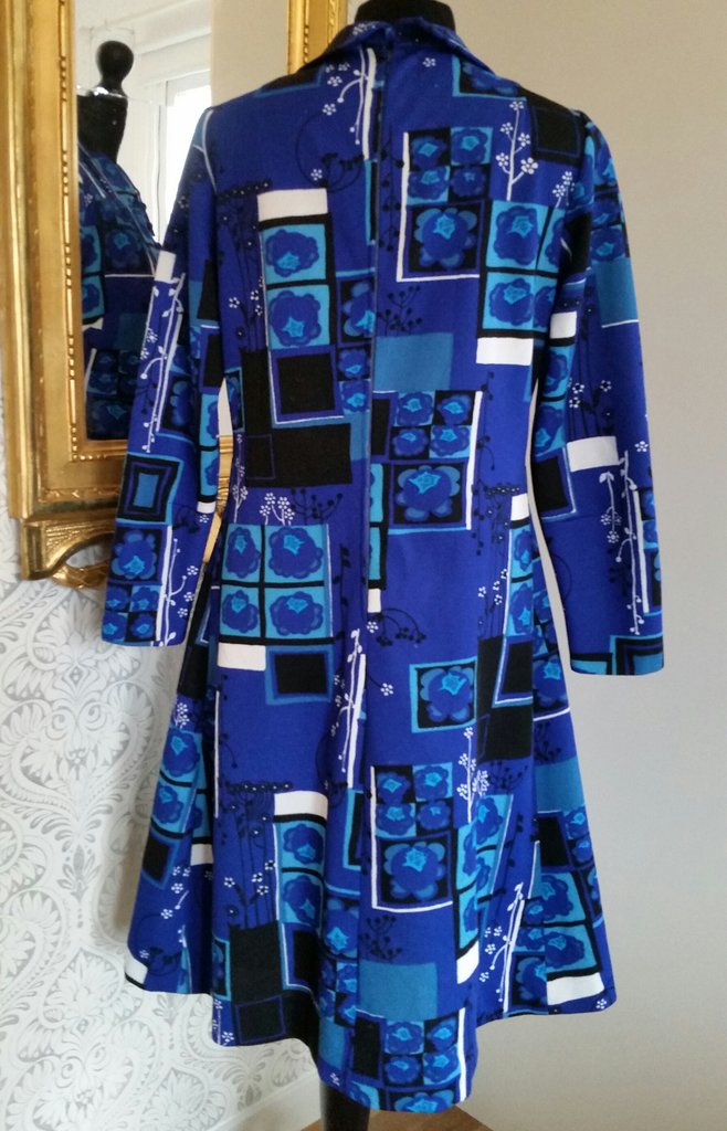 Retro vintage blå­mönstrad klänning Br. Magnusson 70-tal