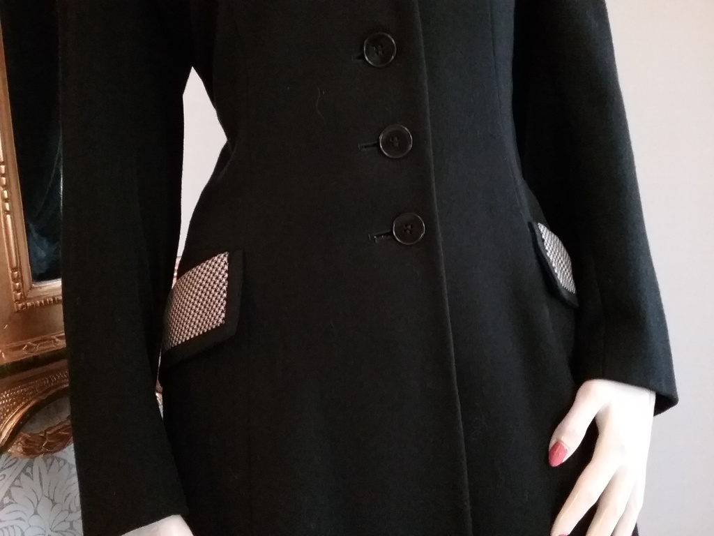 Vintage svart damkappa ull princess-skuren pepitarutiga detaljer 60-tal