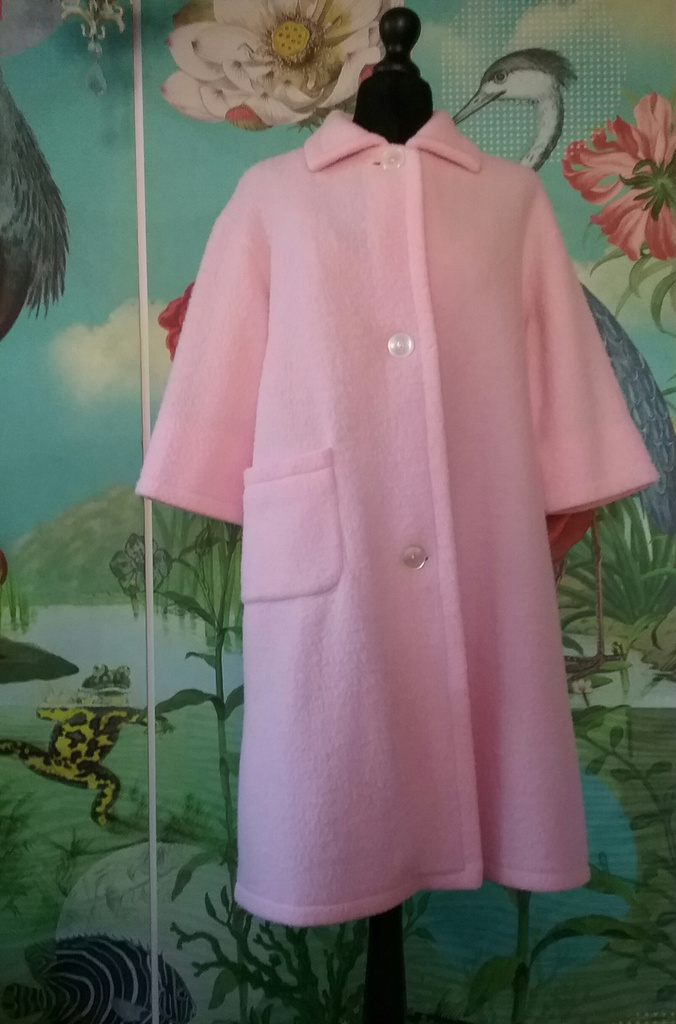 Vintage retro rosa morgonrock i syntet 60-tal 70-tal