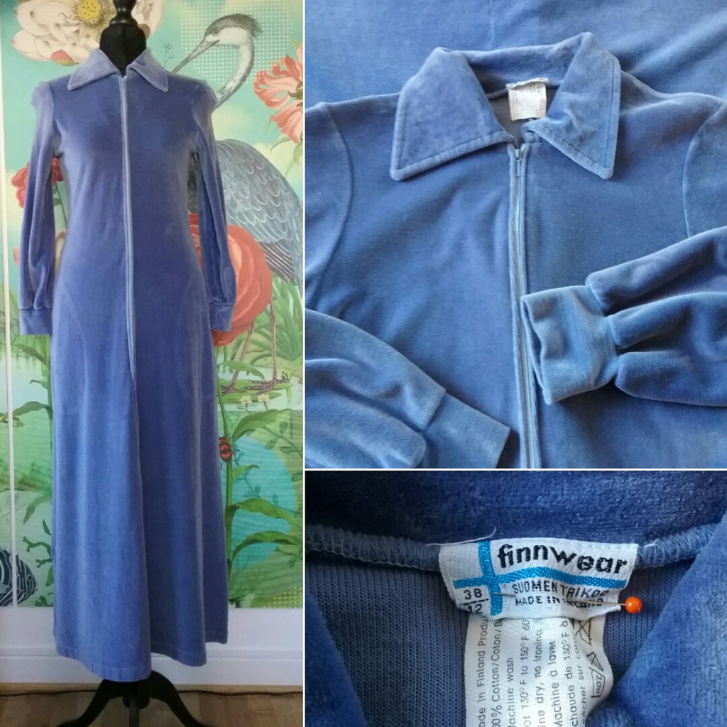 Retro blå hemmadress lång klänning morgonrock i plysch Finnwear 70-tal