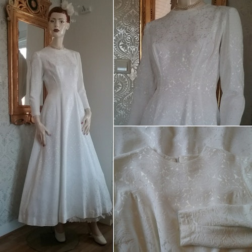 Vintage brudklänning brokadtyg rosenmönster lång arm 1963, 60-tal