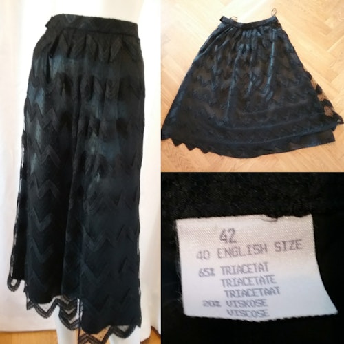 Retro svart kjol med spetstyg ytterst 70-tal 80-tal