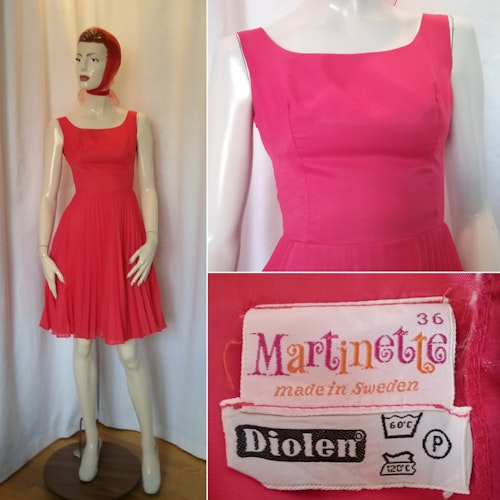 Vintage retro Martinette klänning röd Diolen med plisserad vid kjol 60-tal