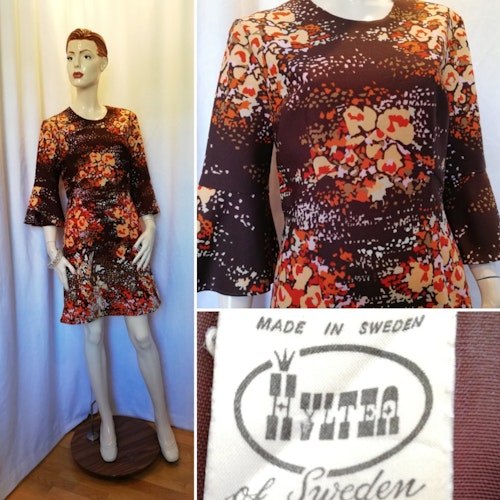 Vintage retro Hyltea crimplene-klänning brun orange mönster vida armar 70-tal