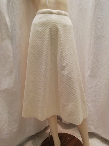 Retro 80-tal deadstock/oanvänd kjol vintervit manchester klockad C40