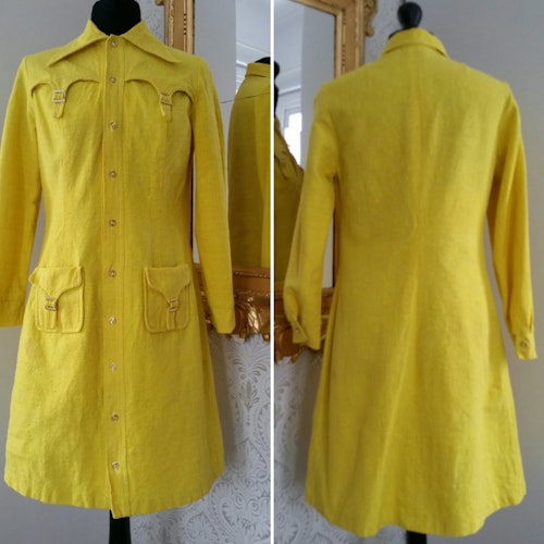 Retro vintage gul skjortklänning i grov bomull med knappar fram 70-tal