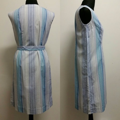 Retro vintage ljusblå randig fodralklänning bomull, 60-tal sommarklänning