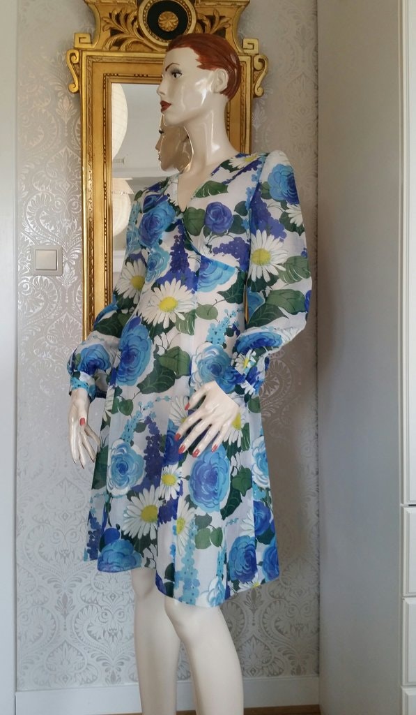 Vintage retro tunn blåblommig klänning klockad kjol 60-tal 70-tal - Vintage  Corner Österlen