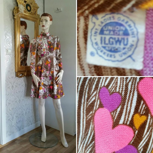 Retro vintage ILGWU klänning med hjärtan och hårslingor syntet 60-tal 70-tal
