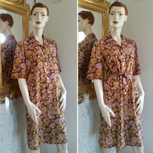 Vintage retro städrock klänning i nylon blommig i brunt och rosa, 70-tal