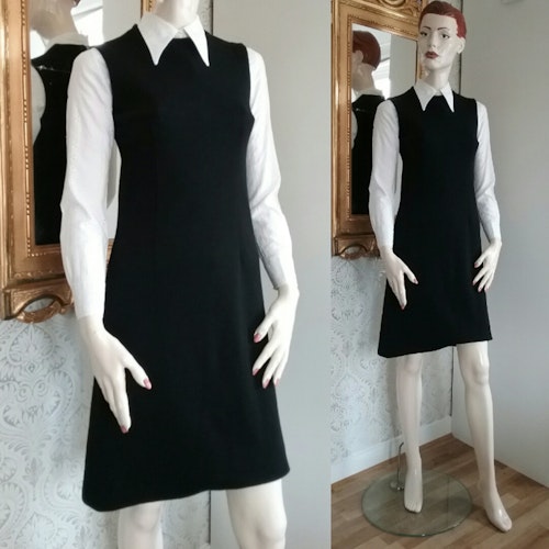 Vintage retro lång snäv svart klänning tjockare syntet armlös 60-tal 70-tal