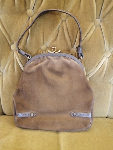 Vintage brun mockaväska handväska kort handtag vackert spänne