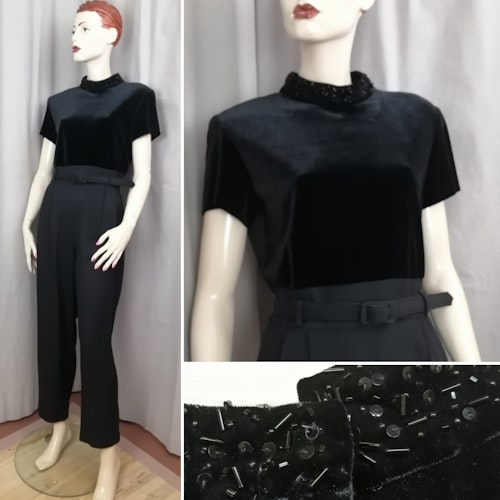 Vintage jumpsuit svart sammetstop med paljetter vid svart byxa axelvaddar 80-tal