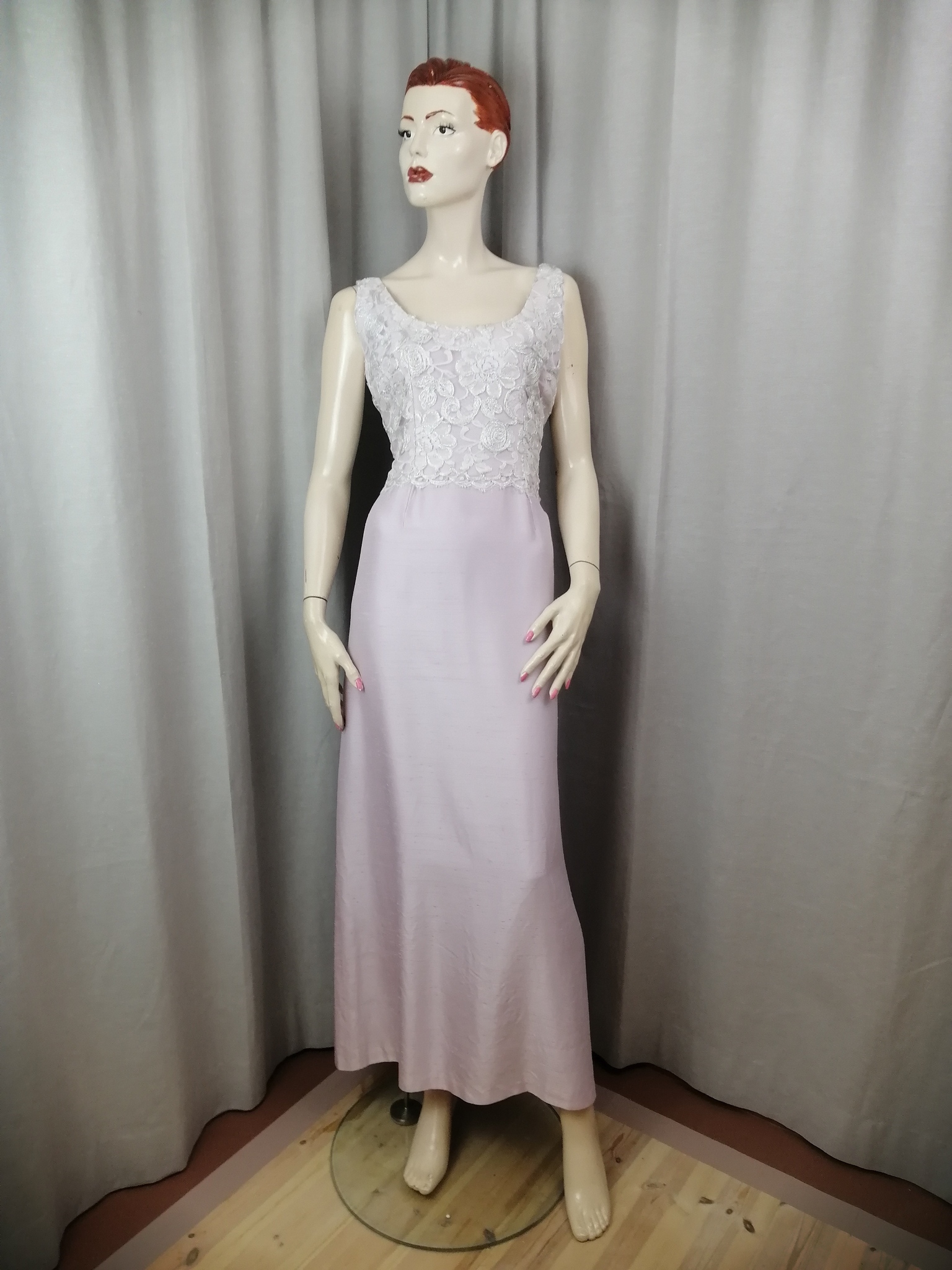 Vintage ljuslila långklänning shantung spetsöverdel ärmlös rakare kjol