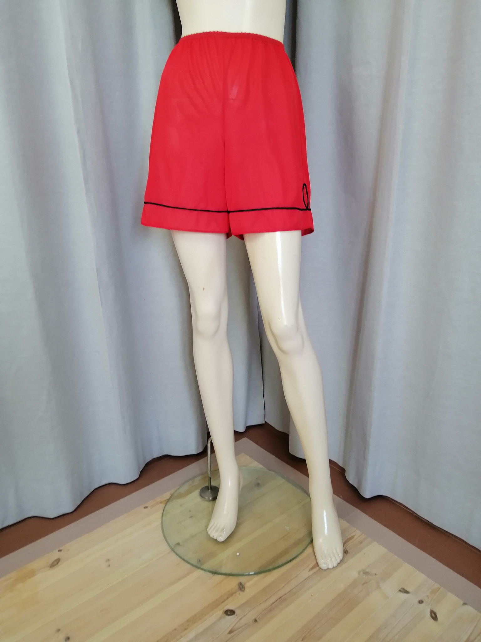 Vintage 60-tal Grace boxertrosa hög röd med marinblå dekor