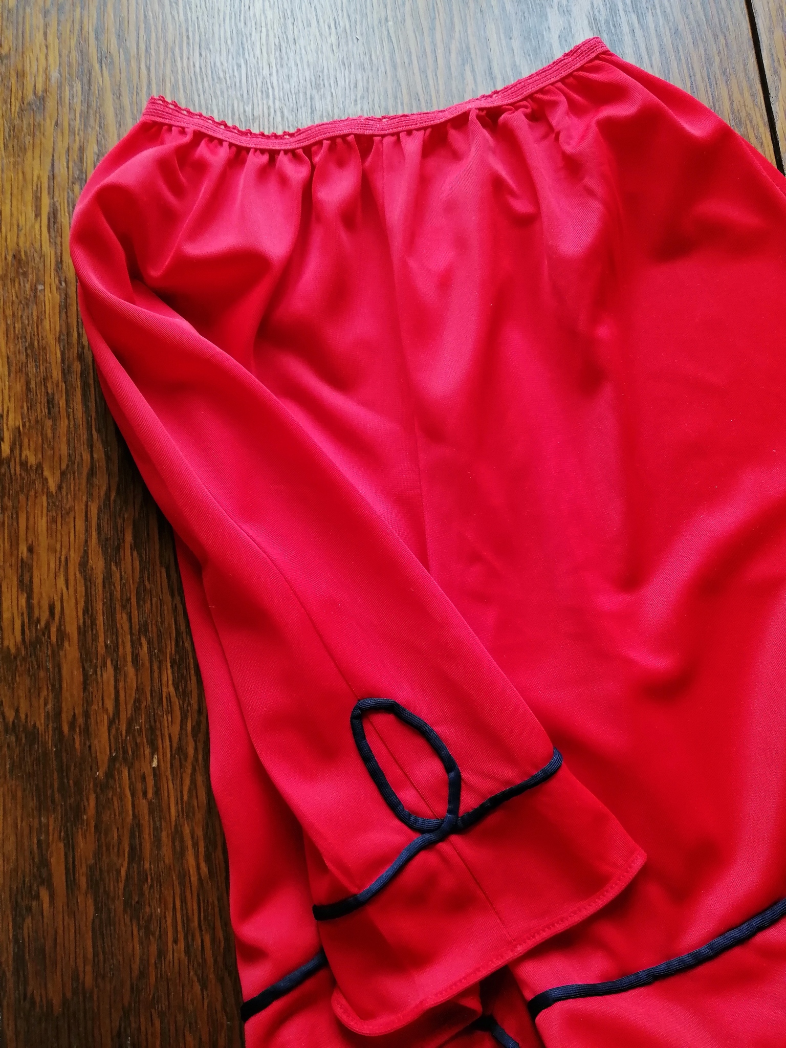 Vintage 60-tal Grace boxertrosa hög röd med marinblå dekor