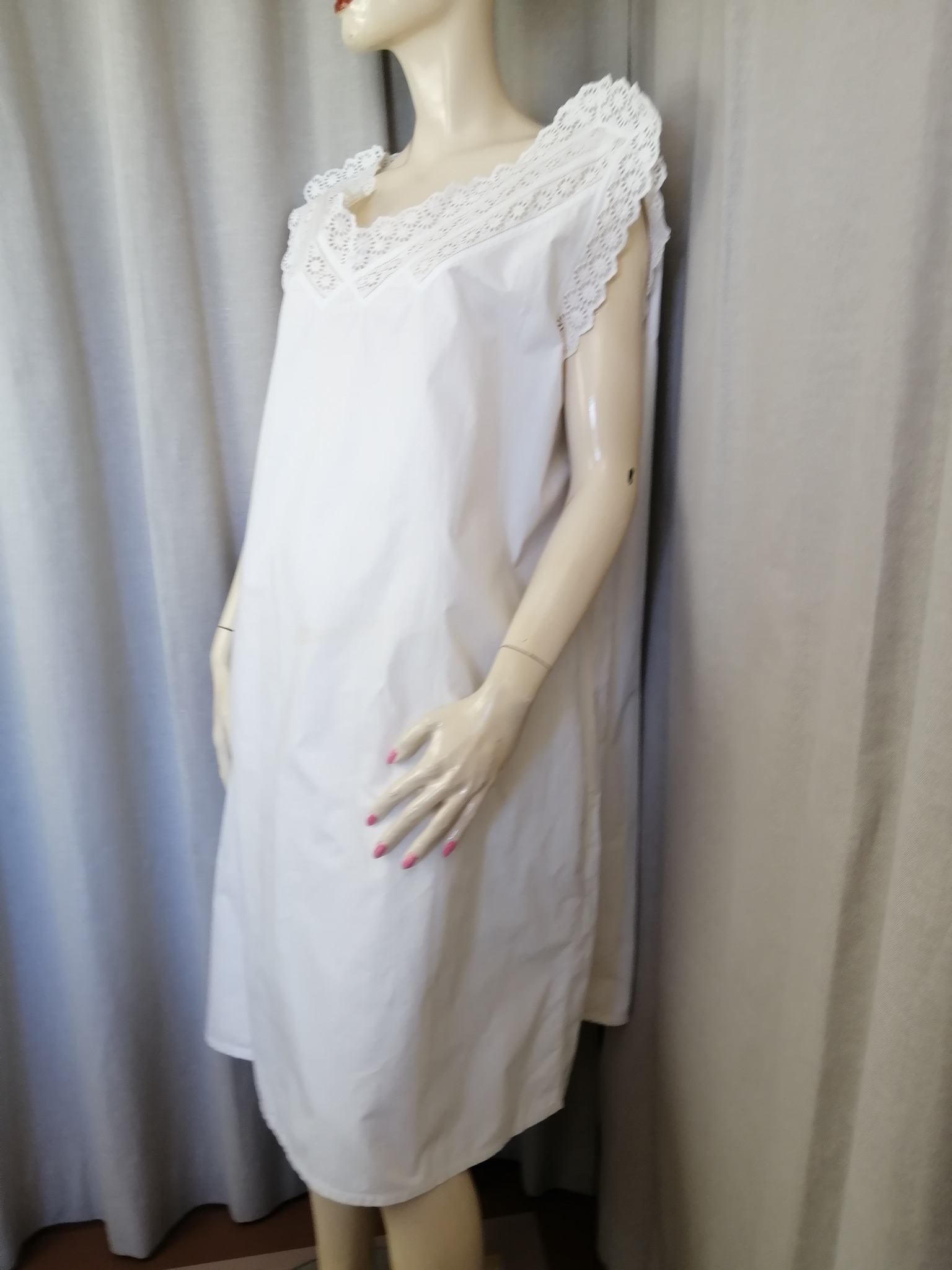 Vintage Särk underklänning nattlinne vid bomull brodyr v-ringning axelparti