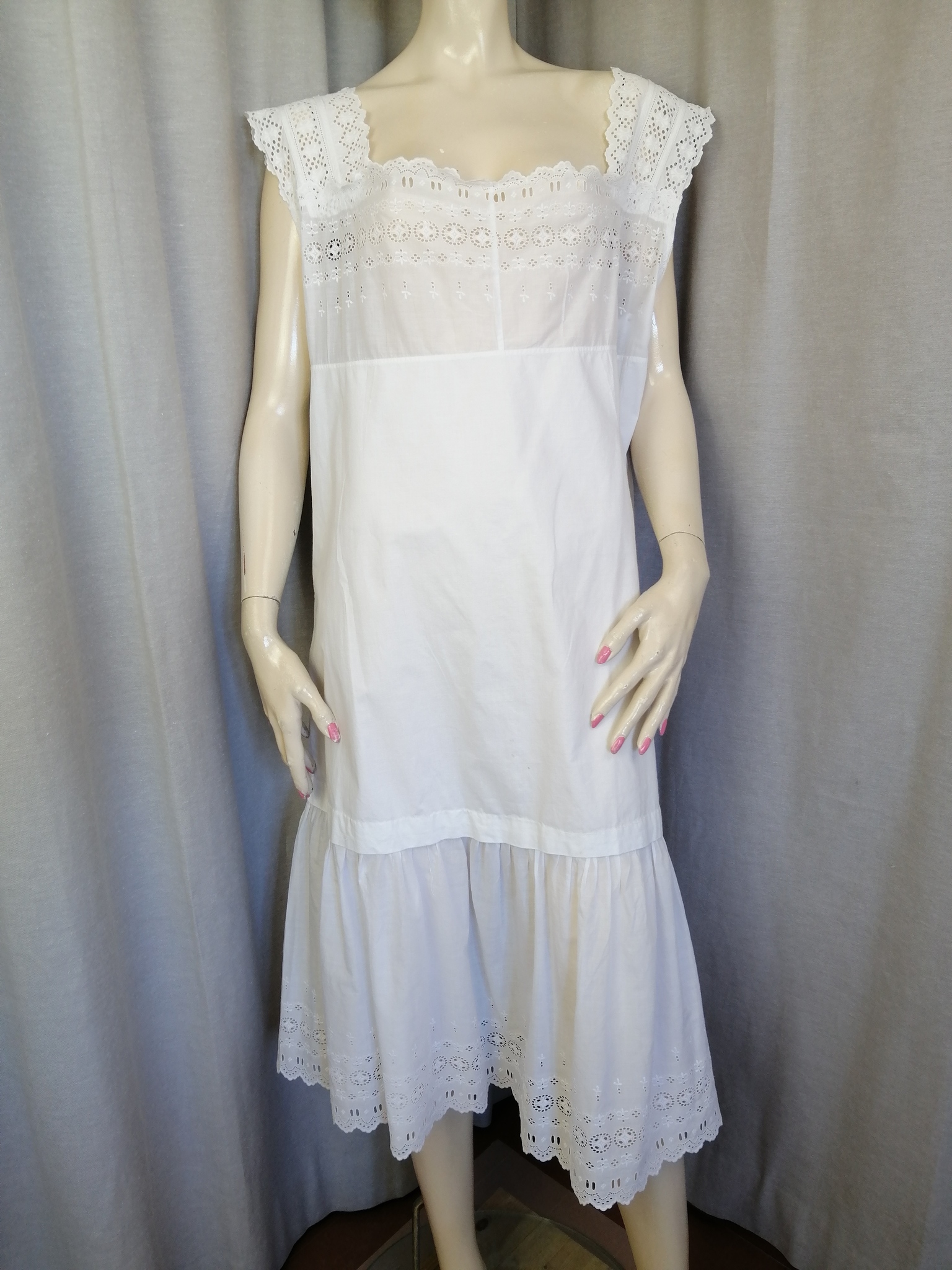 Vintage Särk underklänning nattlinne vid bomull rak ringning och volang med brodyr
