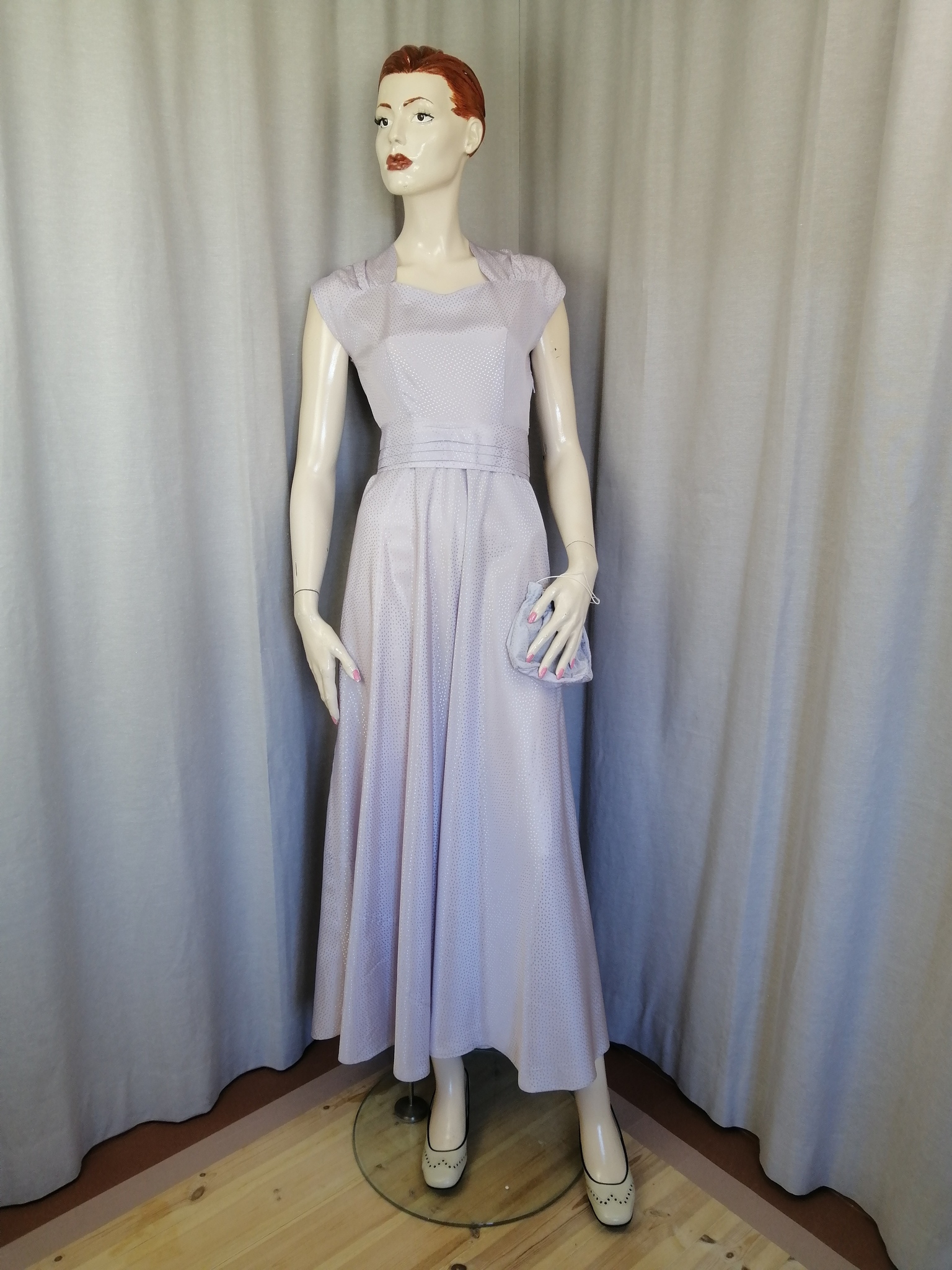 Vintage balklänning lavendel-lila blank med väska och skärp, vid kjol 40-tal 50-tal