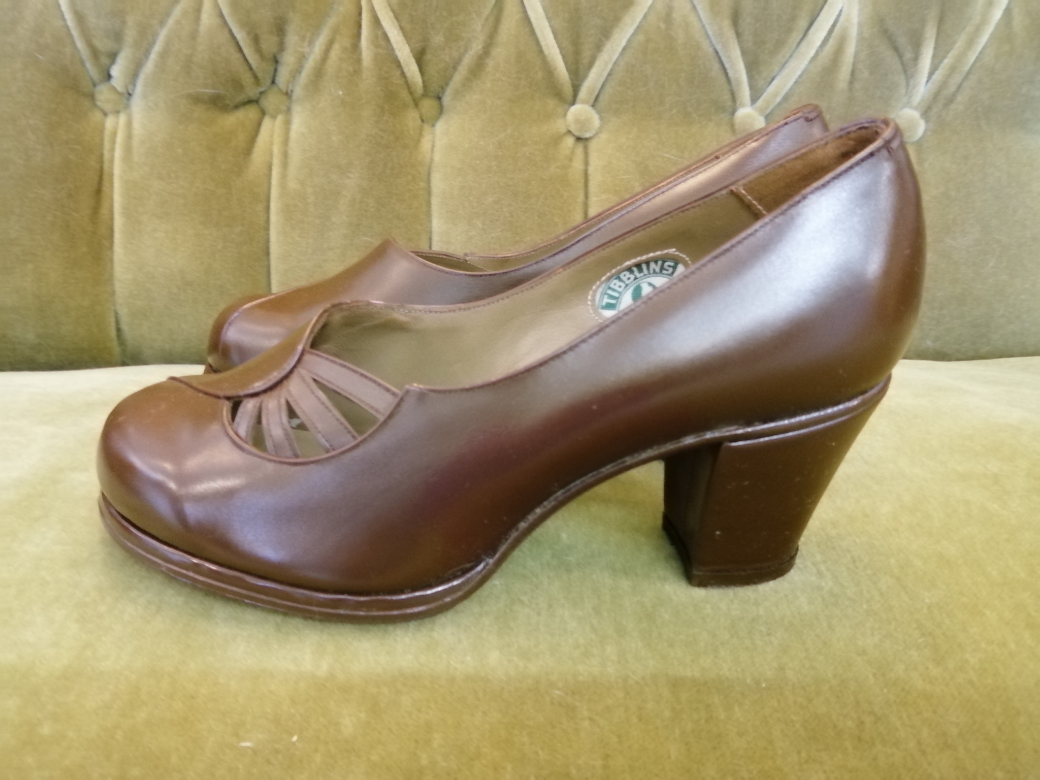 Vintage Tibblins brun sko med fint mönster fram hög klack stl 3,5 ca 36