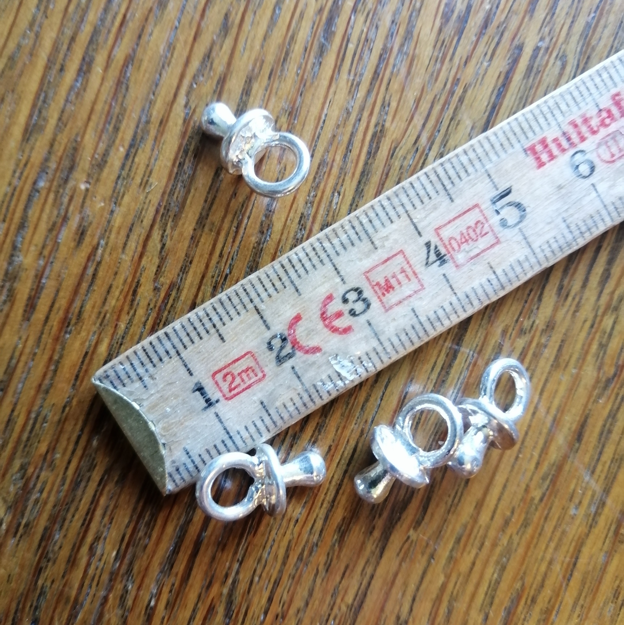 Vintage 8090-tal 5 st silverfärgade små nappar till halsband eller armband