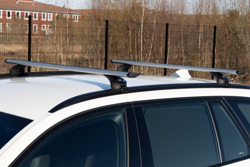 Billiga låsbara takräcken till bilen