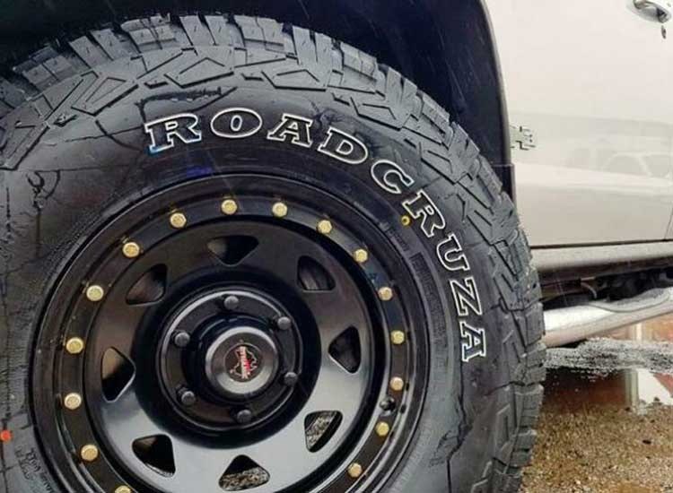 Roadcruza RA1100 A/T 285/45R22