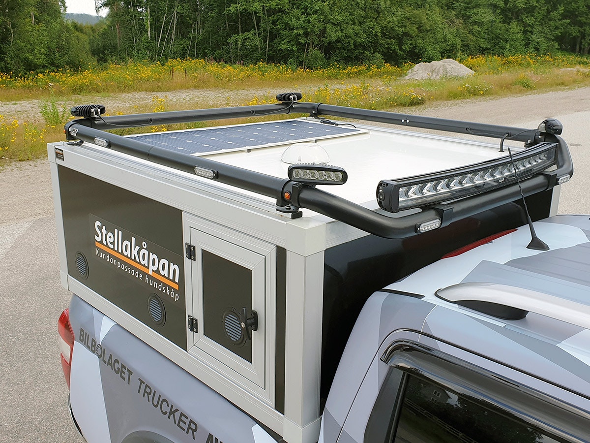 T-Rack MAXI Design takbåge Toyota Hilux 16+ Stellakåpan anpassad