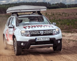 Pedders HD höjningssats 40mm Dacia Duster 2009+