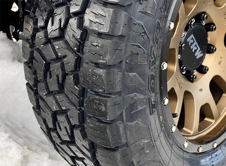 Toyo Open country A/T III 265/70R15 112T