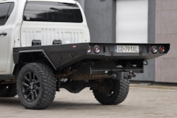 Transportflakkåpa Toyota Hilux dubbelhytt 2015+