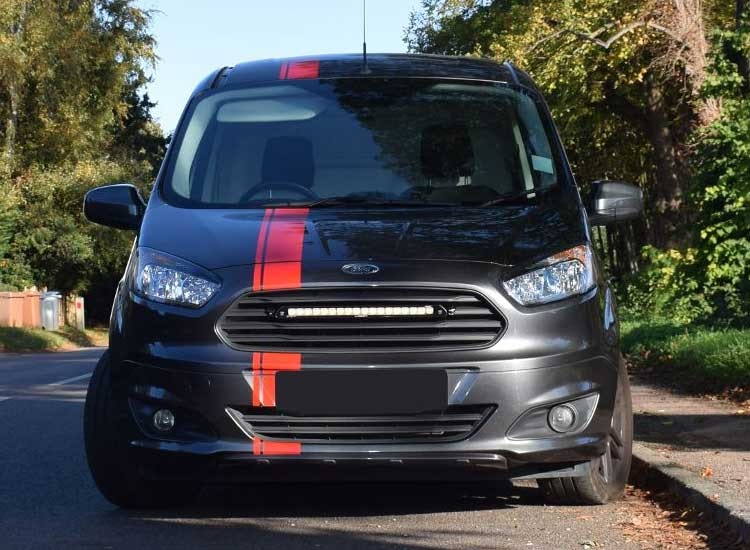 Extraljuskit Lazer Linear-18 Ford Transit Courier 2014+