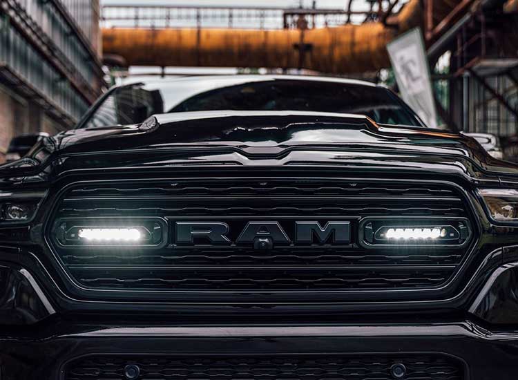 Extraljuskit Lazer Linear-6 Elite Dodge RAM 1500 2019+