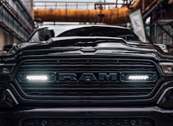 Extraljuskit Lazer Linear-6 Elite Dodge RAM 1500 2019+