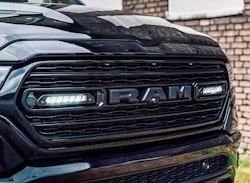 Extraljuskit Lazer Linear-6 Dodge RAM 1500 2019+