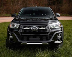 Extraljuskit Lazer ST-4 Toyota Hilux 2019-2020