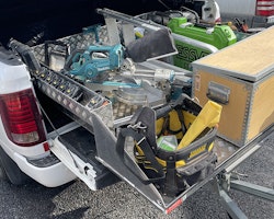 Lastsläde Almeco Dodge Ram 1500 med inbyggda sidofack