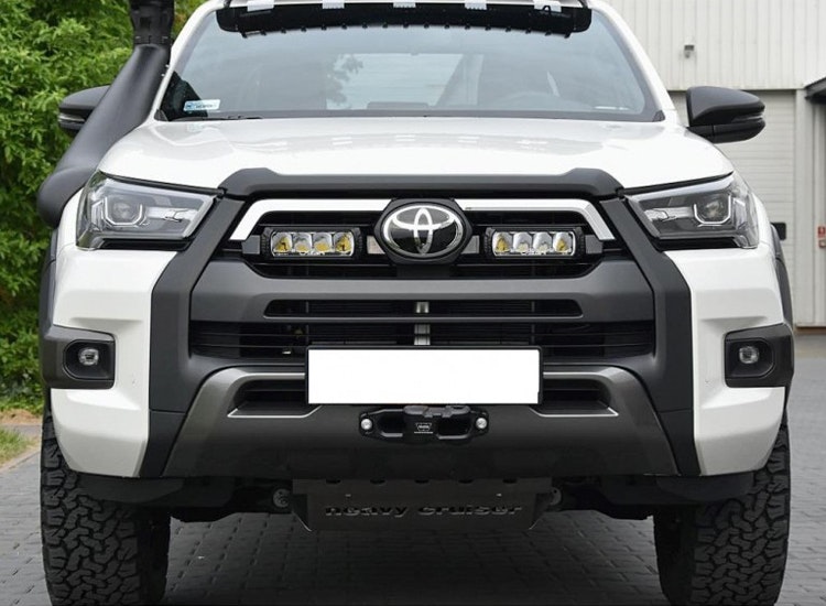 Vinschfäste HD för dold montering Hilux Invincible 2021+