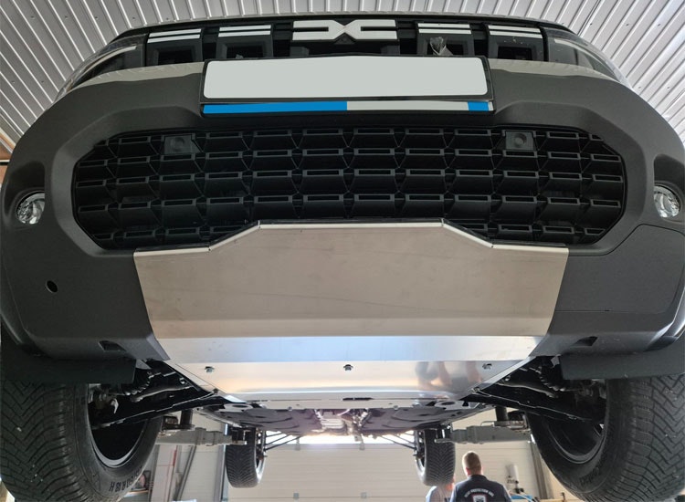 Underkörningsskydd Motor, Växellåda, Kylare Dacia Duster 4x4 2024+