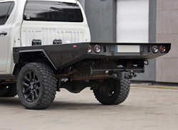 Transportflak Toyota Hilux dubbelhytt 2015+