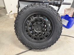 Black Rhino Arsenal 8x18 6/130 ET38 Mercedes Sprinter