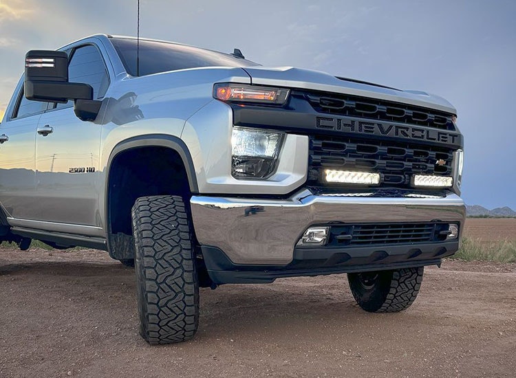 Extraljuskit Lazer Triple-R 1000 Elite Chevrolet Silverado 2500/3500 2020–2023