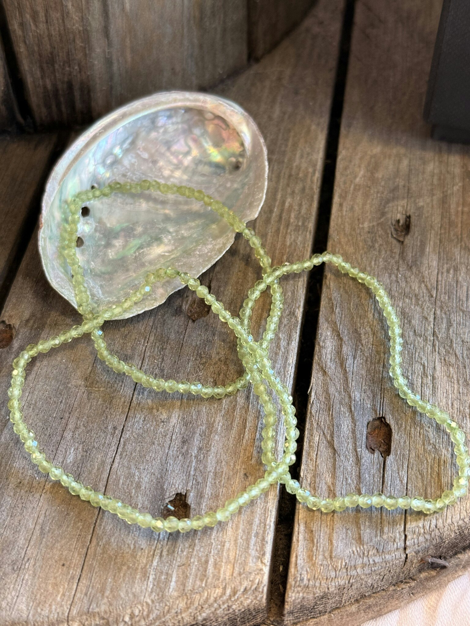 Peridot armband, facetterad 3mm