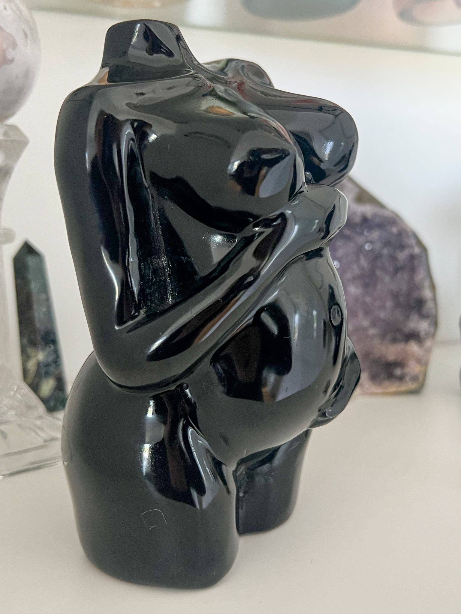 Obsidian, gravid gudinna 19cm