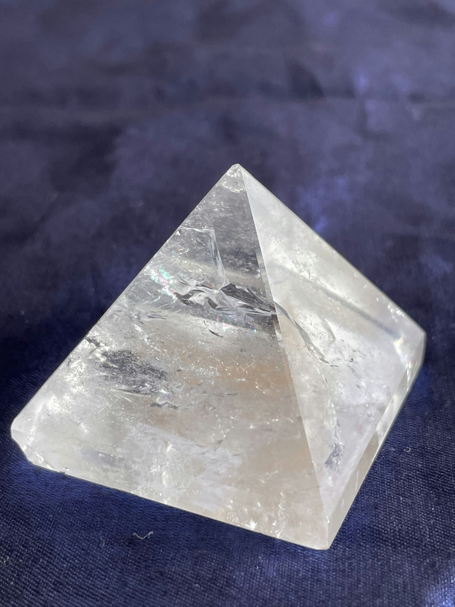 Pyramid i Bergkristall 4,4*4,4 cm (BKpy5) (86g)