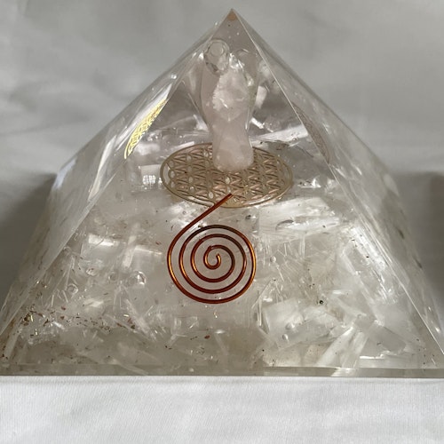 Orgonitpyramid Selenit  (större)