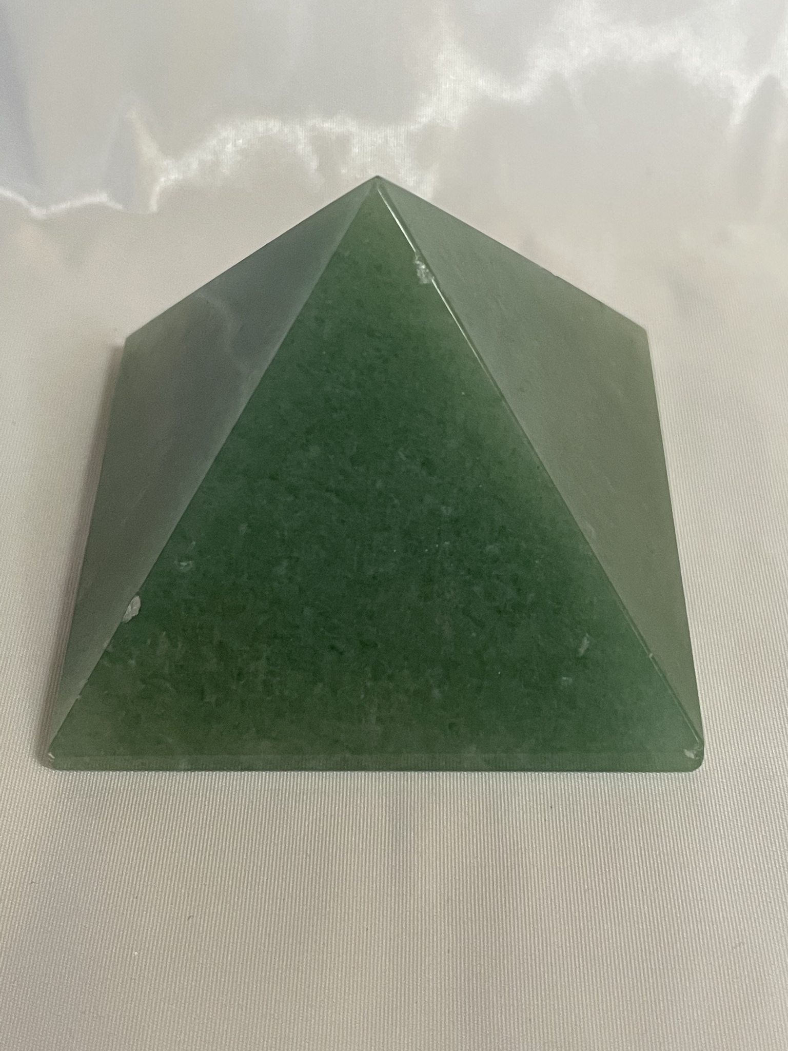 Pyramid i Grön Aventurin 5,7*5,7cm (159g)