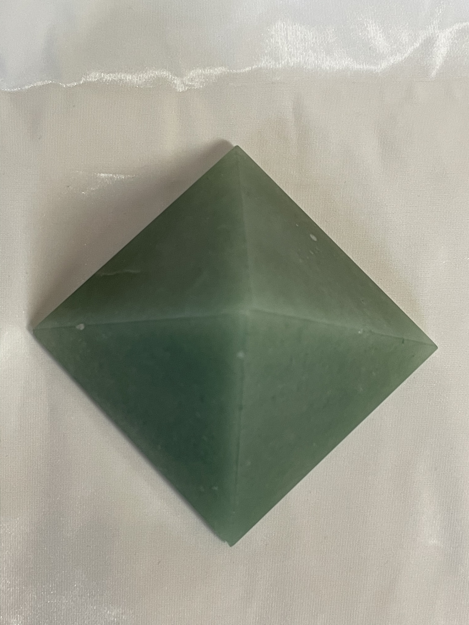 Pyramid i Grön Aventurin 5,7*5,7cm