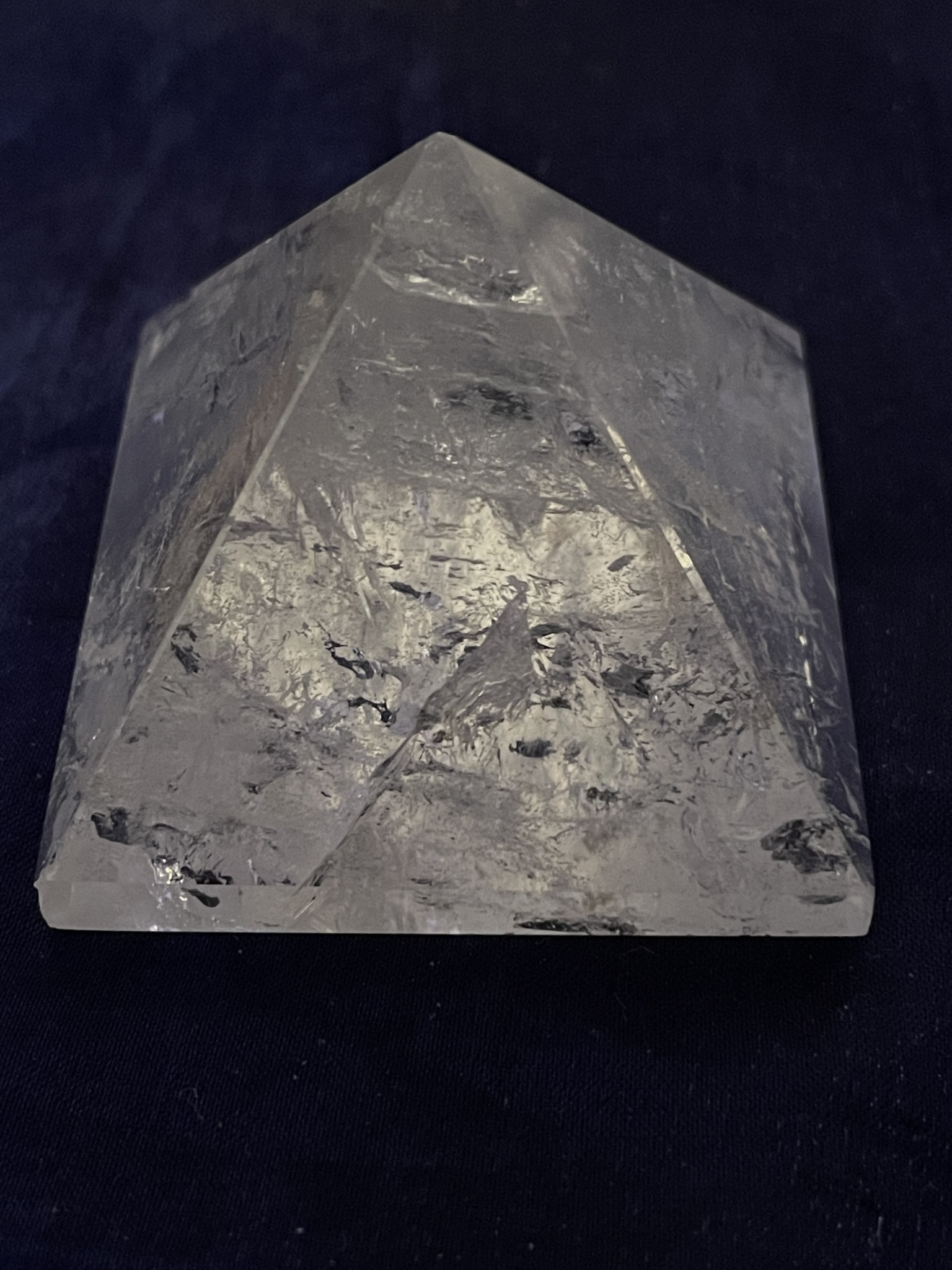 Pyramid i Bergkristall 5,5*5,5cm (BKpy9) (152g)